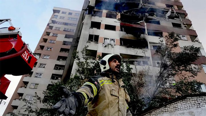 তেহরানের কেন্দ্রস্থলে ইসরায়েলের ধারাবাহিক হামলা, উত্তেজনা আরও তীব্র